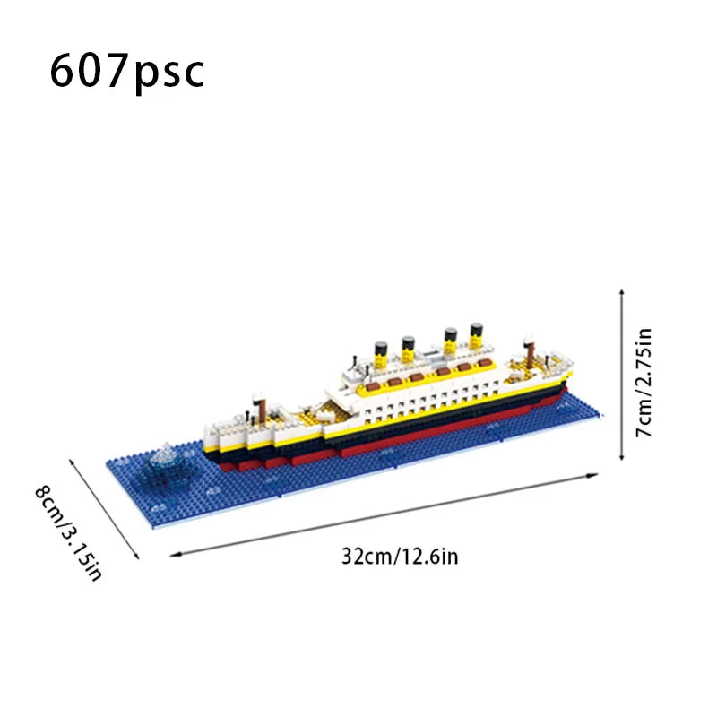 Micro particle building block assembly toy Titanic giant male and female puzzle cruise ship model children's toy