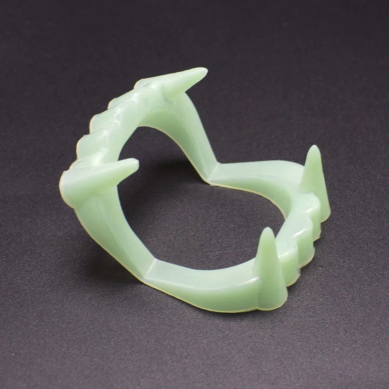 5Pcs Halloween Vampire Fake Teeth Glow Luminous Dentures Halloween Party Night Glow Prop Masquerade Cosplay Zombie Teeth