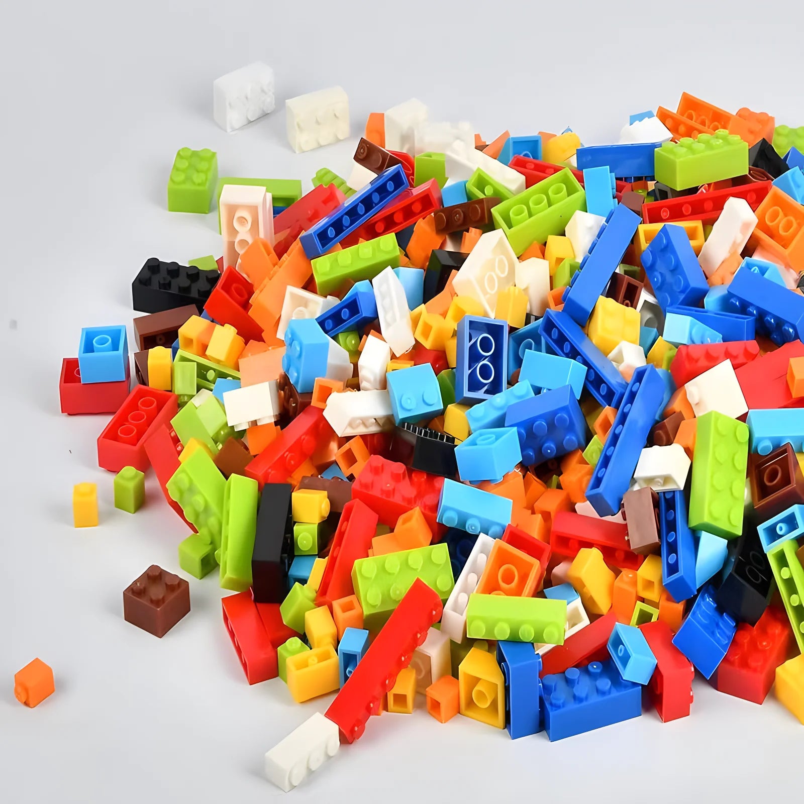 300/500/1000 DIY Creative Building Blocks Bulk Set Urban Classic Blocks Assembled Birthday Gift Children's Educational Toys