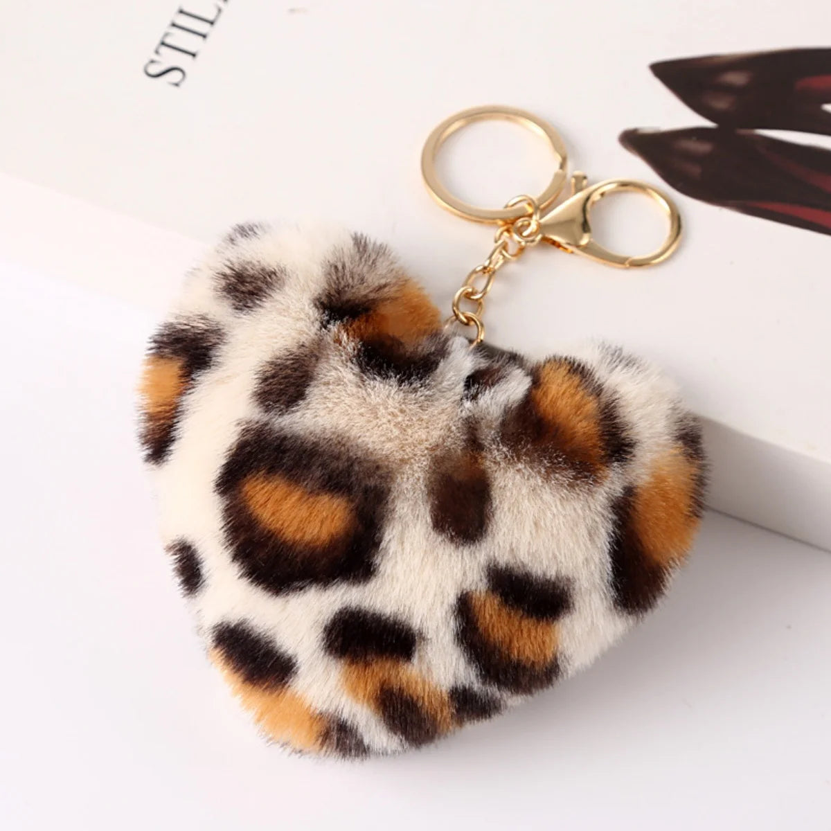 New Heart Plush Hair Ball Keychain Women Leopard Pompom Love Car Key Chain Bags Pendant Hairball Key Rings Jewelry