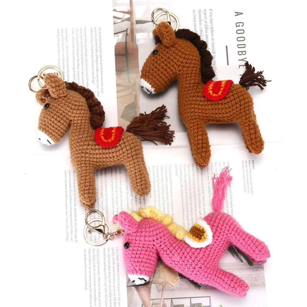 2026 Crochet Horse Pendant Creative Woven Animal Key Chains Knitted Horse Key Rings Gift Bagpack Decor