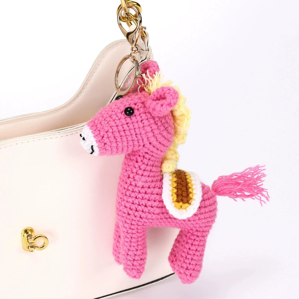 2026 Crochet Horse Pendant Creative Woven Animal Key Chains Knitted Horse Key Rings Gift Bagpack Decor