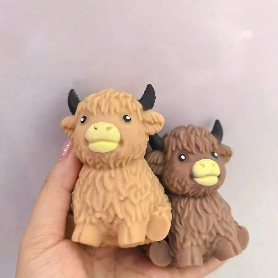 Scottish Highland Cow Squishy Slow Rebound Anxiety Relief Fidget Toy Squishy Toys Juegos Para Niños,Cheese Squishy