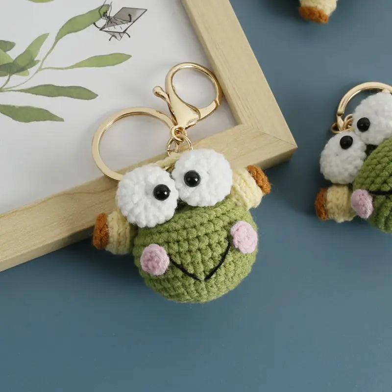 Cute Small Bear Couple Keychains Knitting Cartoon Bear Mini Animal Doll Keyrings Crochet Keychain Wholesale Custom Acceessories