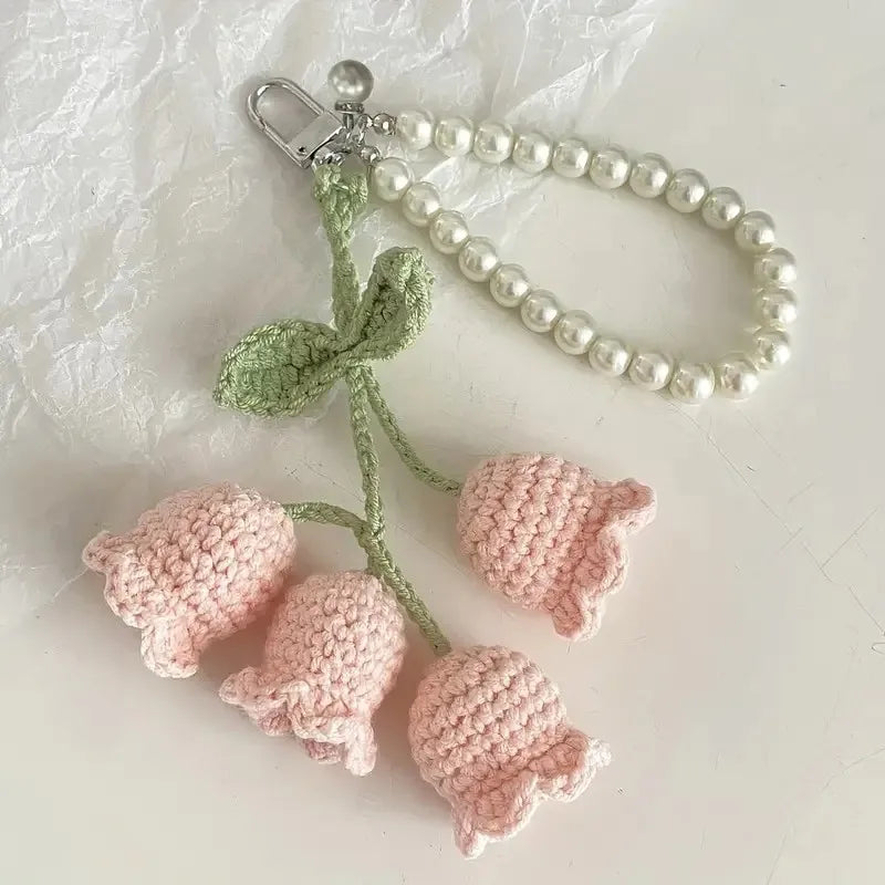 Elegant Handmade Floral Knitted Keyring Pearl Keychain Women's Crocheted Sheep Bluebell Flower Pendant Car Pendant Bag Decor