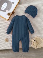 【Baby Boy】Autumn & Winter Red Onesie with Front Single-Breasted Buttons and Cute Bear Badge on Chest + Red Hat SetFeaturing a wa