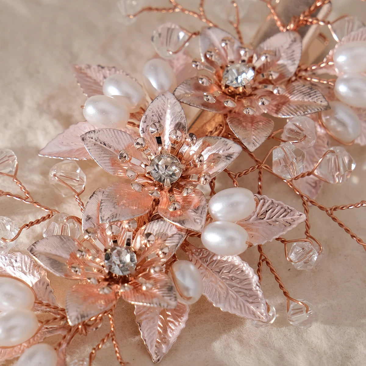 Fashion Pearl Flower Clip Silver Color Hair Combs Wedding Bridal Jewelry Accessories Headpieces For Woman Bride Hair Ornaments