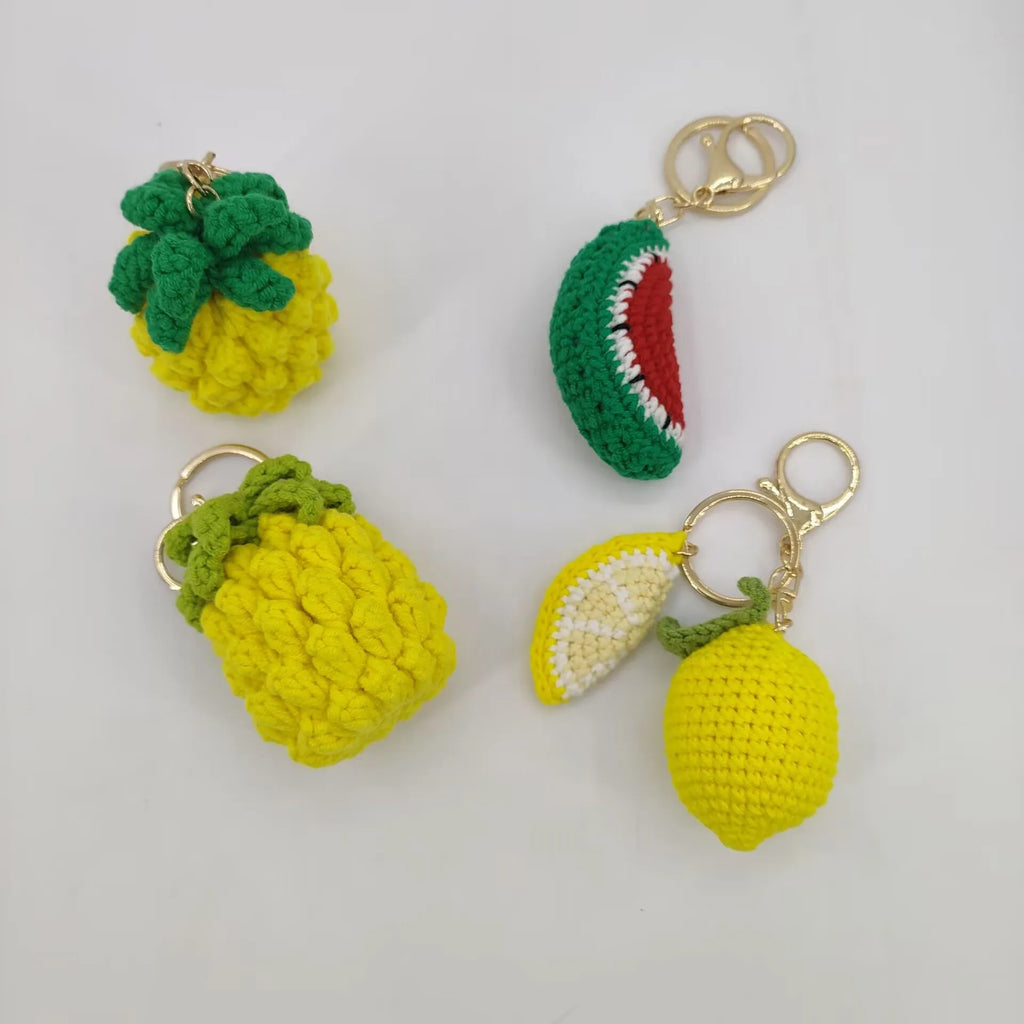Cute Fruit Series Crochet Keychain Handmaking Knitted Strawberry Keyrings Cute Cherry Keyrings For Bag Pendant Custom Accessory