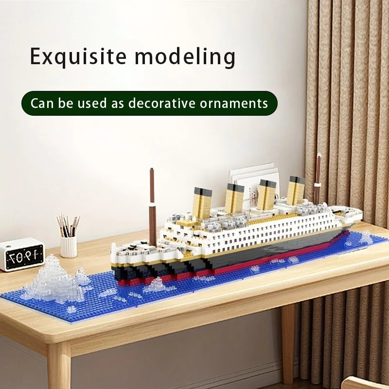 Micro particle building block assembly toy Titanic giant male and female puzzle cruise ship model children's toy