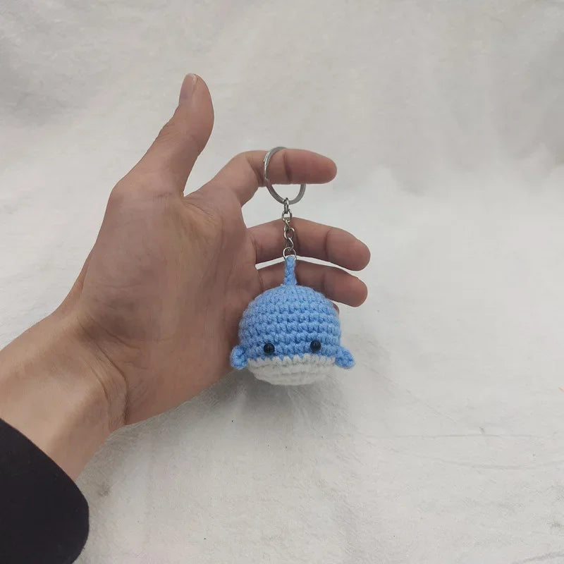New Creative Wool Crocheted Small Whale Car Key Chain Handmade Backpack Ornaments Couple Cute Keychain