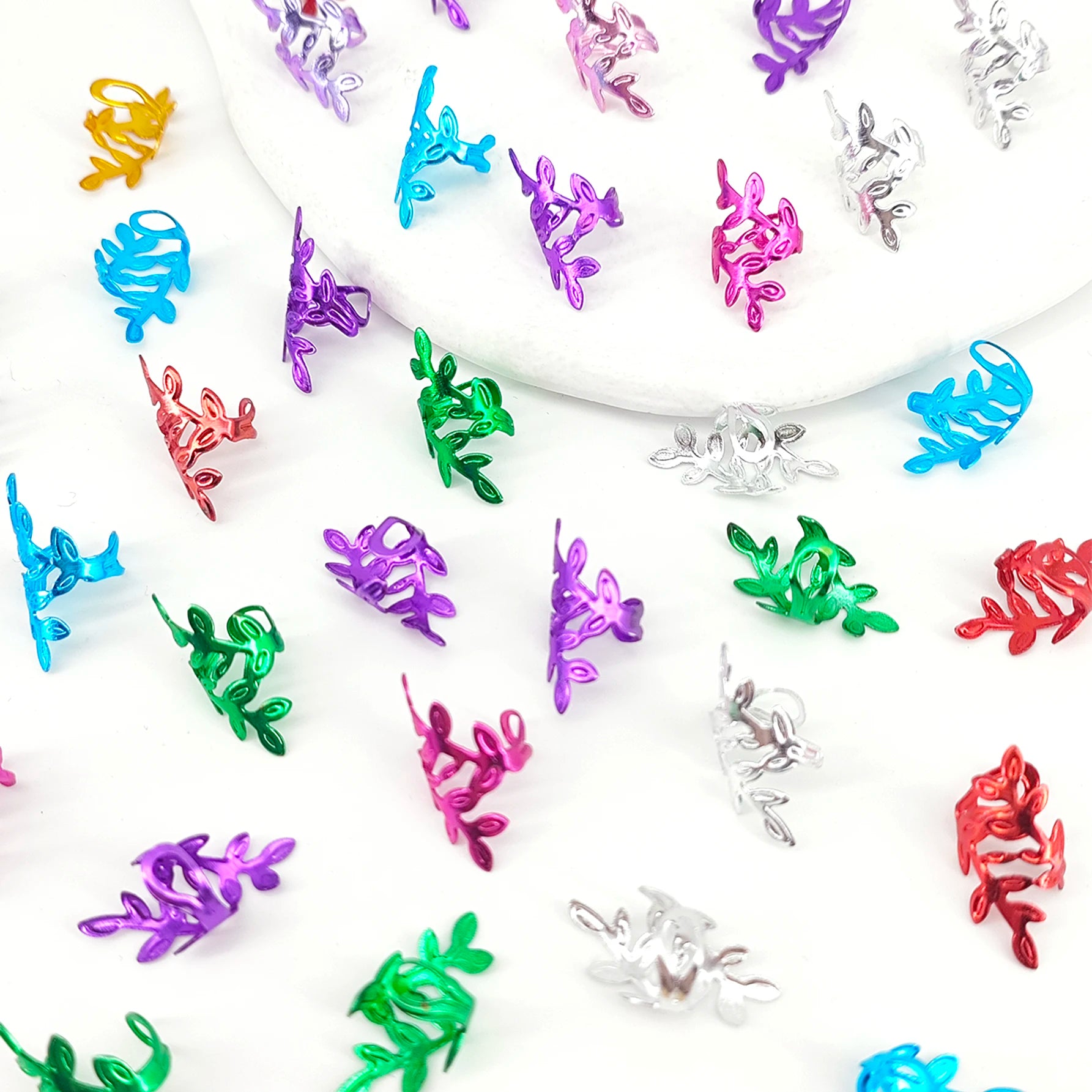 40Pcs Vine Leaf Shaped Alloy Hair Braid Ring Vintage Hair Pin For Dreadlock Women Girls summer Hair Accessories Loc Hair Jewelry