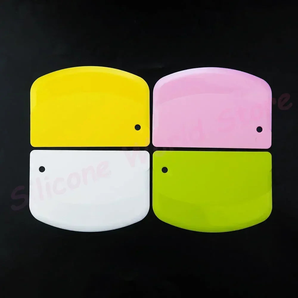 Plastic Scraper Cake Cream Scraper Flour Dough Cutting Knife Intestine Powder Scraper Kitchen DIY Tools Kitchen Baking Tools