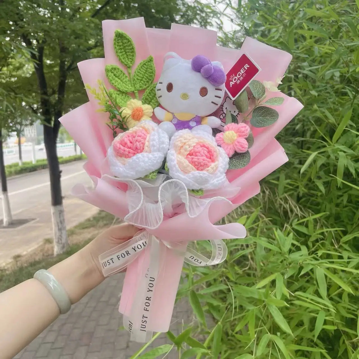 Genuine My Melody Kuromi Cinnamoroll Hellokitty Plush Dolls With Crochet Flowers Creative Handmade Sanrio Bouquet Gifts For Girl