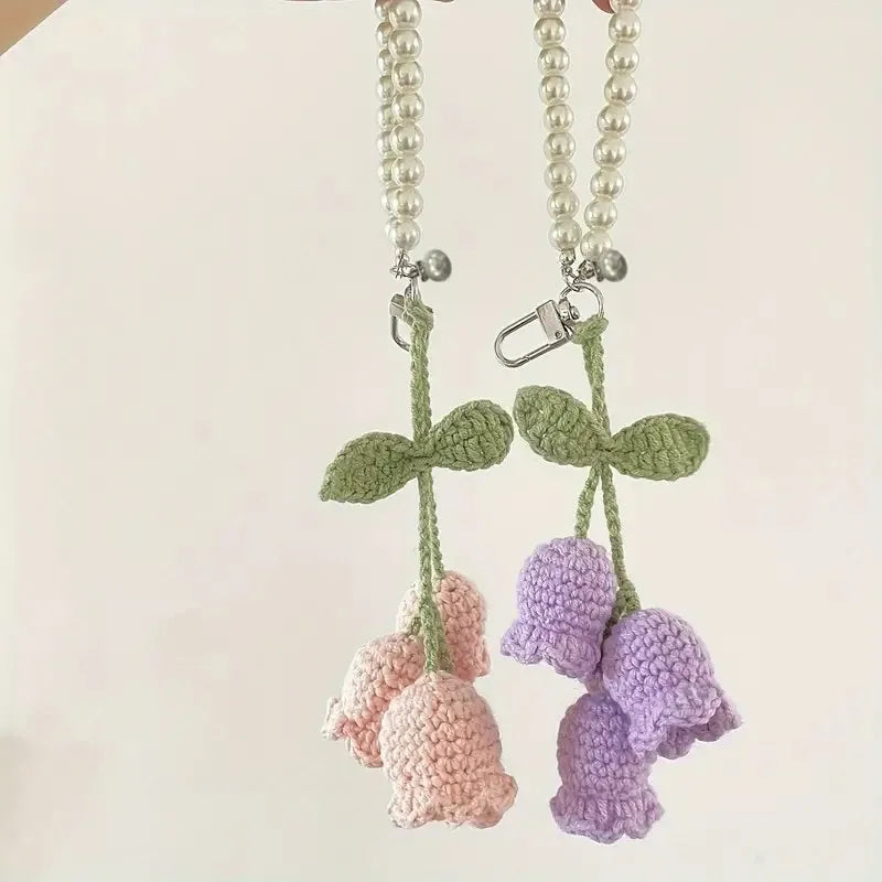Elegant Handmade Floral Knitted Keyring Pearl Keychain Women's Crocheted Sheep Bluebell Flower Pendant Car Pendant Bag Decor
