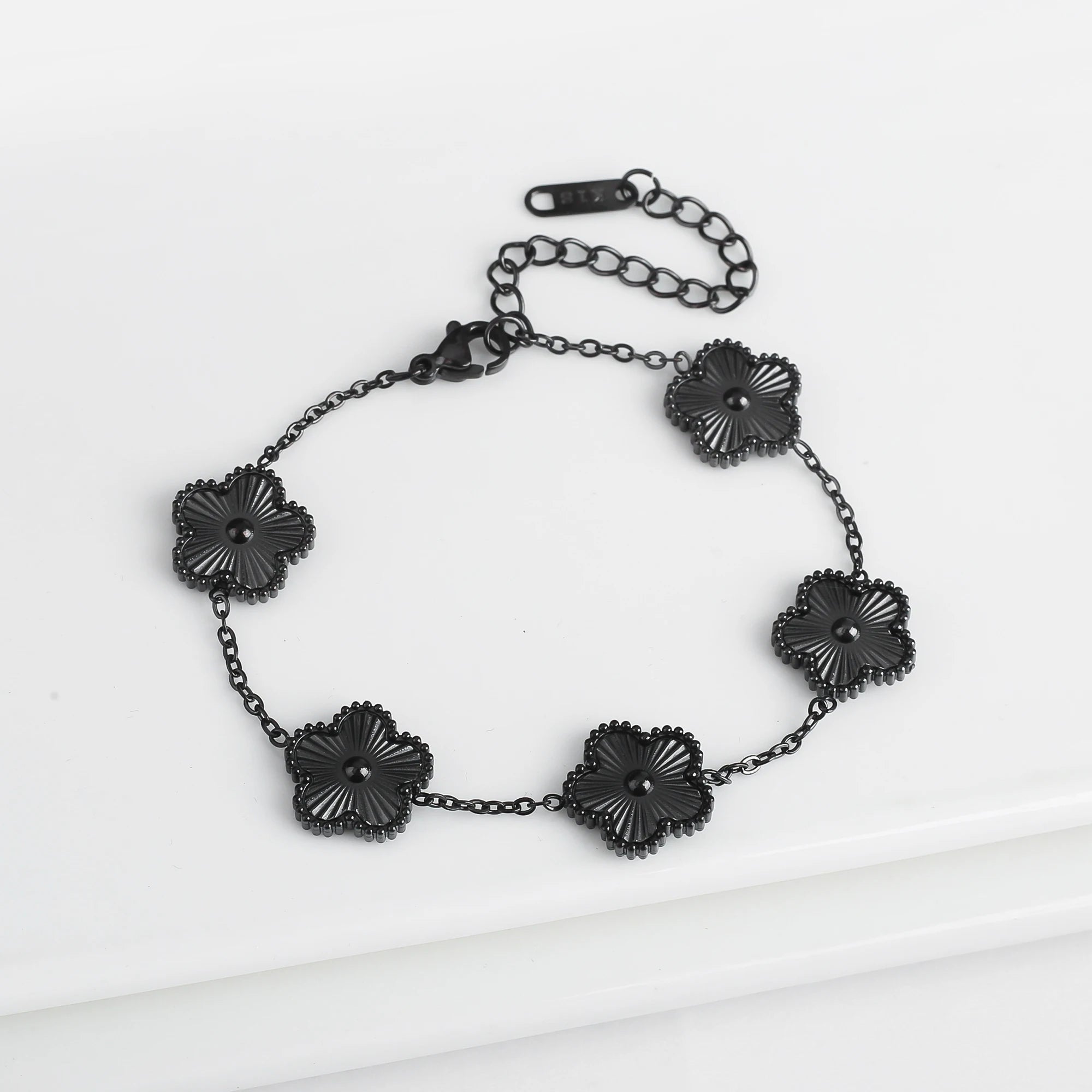 White Black Red Green Shell Five Leaf Flower Stainless Steel Ladies Bracelet Simple for Woman Party Birthday Jewelry Gift Clover